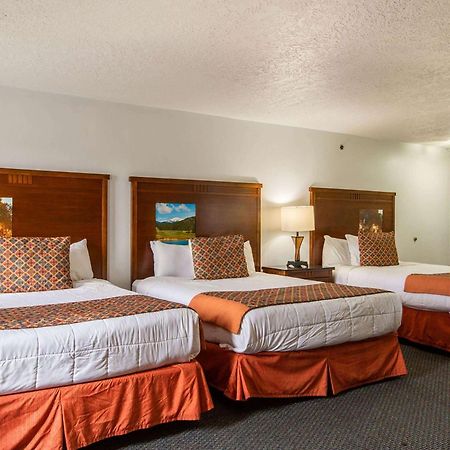 Sandia Peak Inn Old Town Abq, A Howard Johnson By Wyndham Албукерке Екстериор снимка