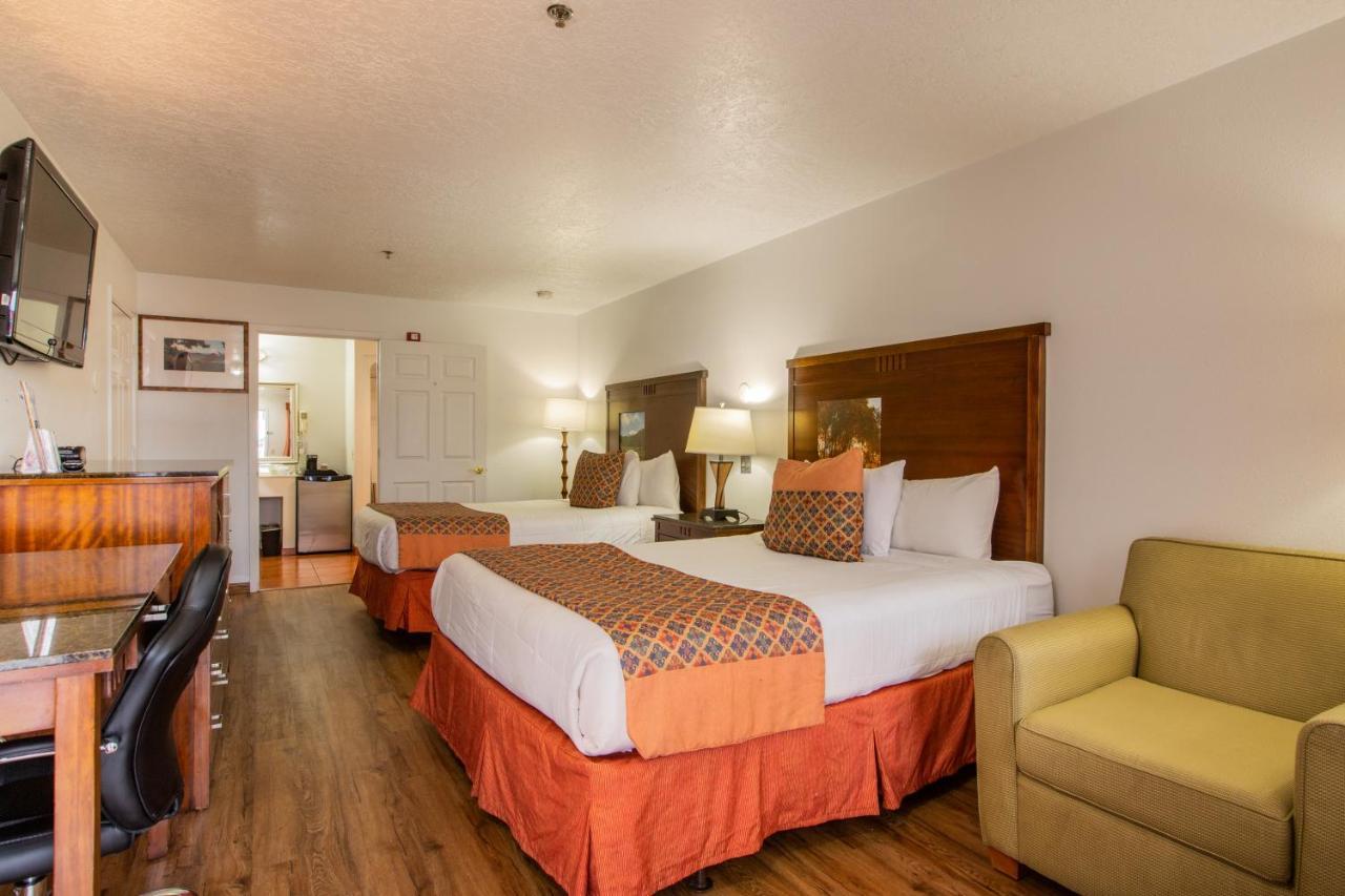 Sandia Peak Inn Old Town Abq, A Howard Johnson By Wyndham Албукерке Екстериор снимка